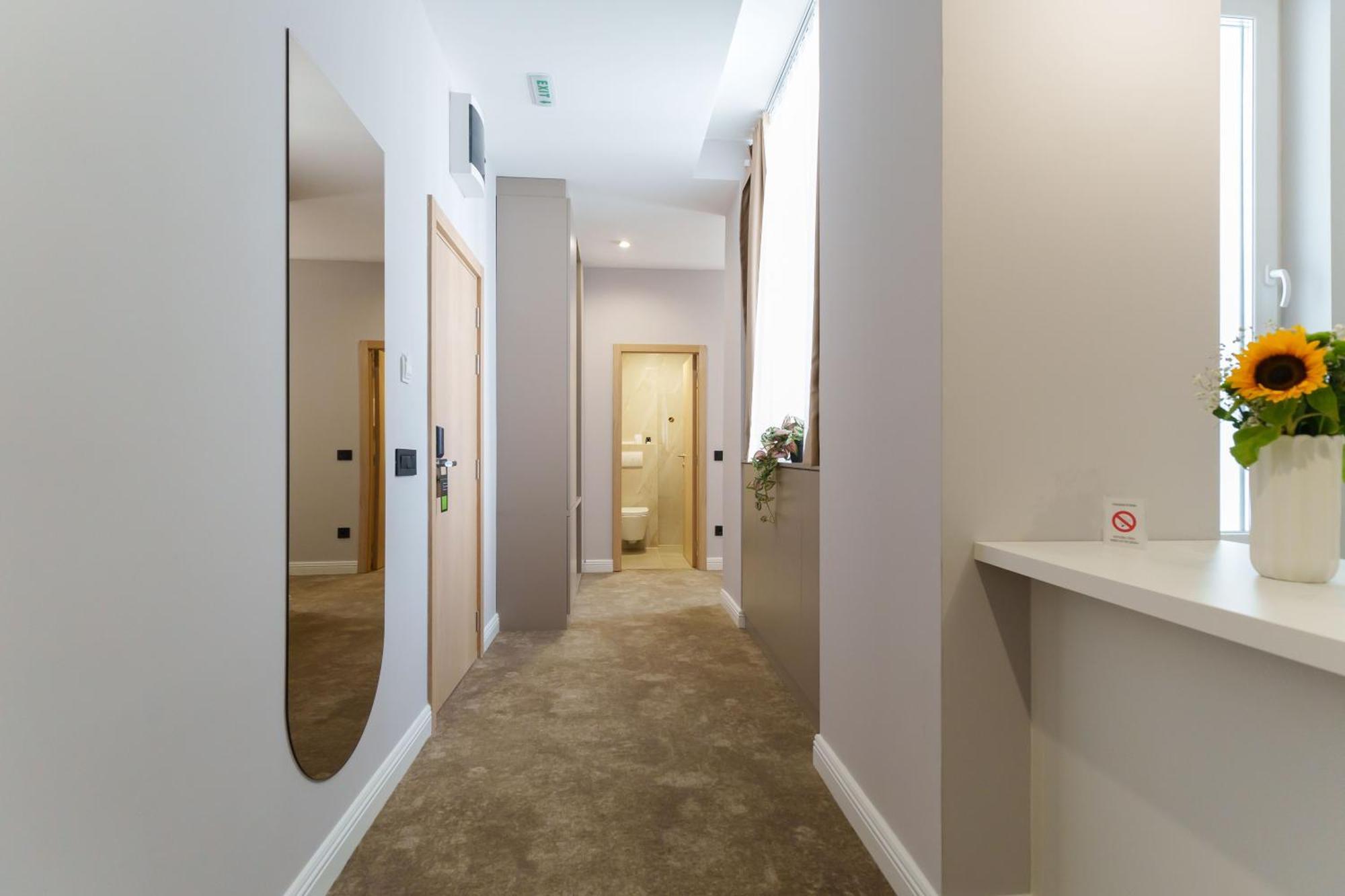 Move In Apartments Belgrado Esterno foto
