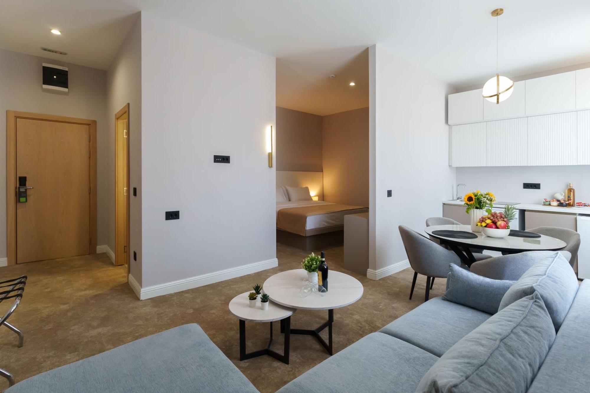 Move In Apartments Belgrado Esterno foto