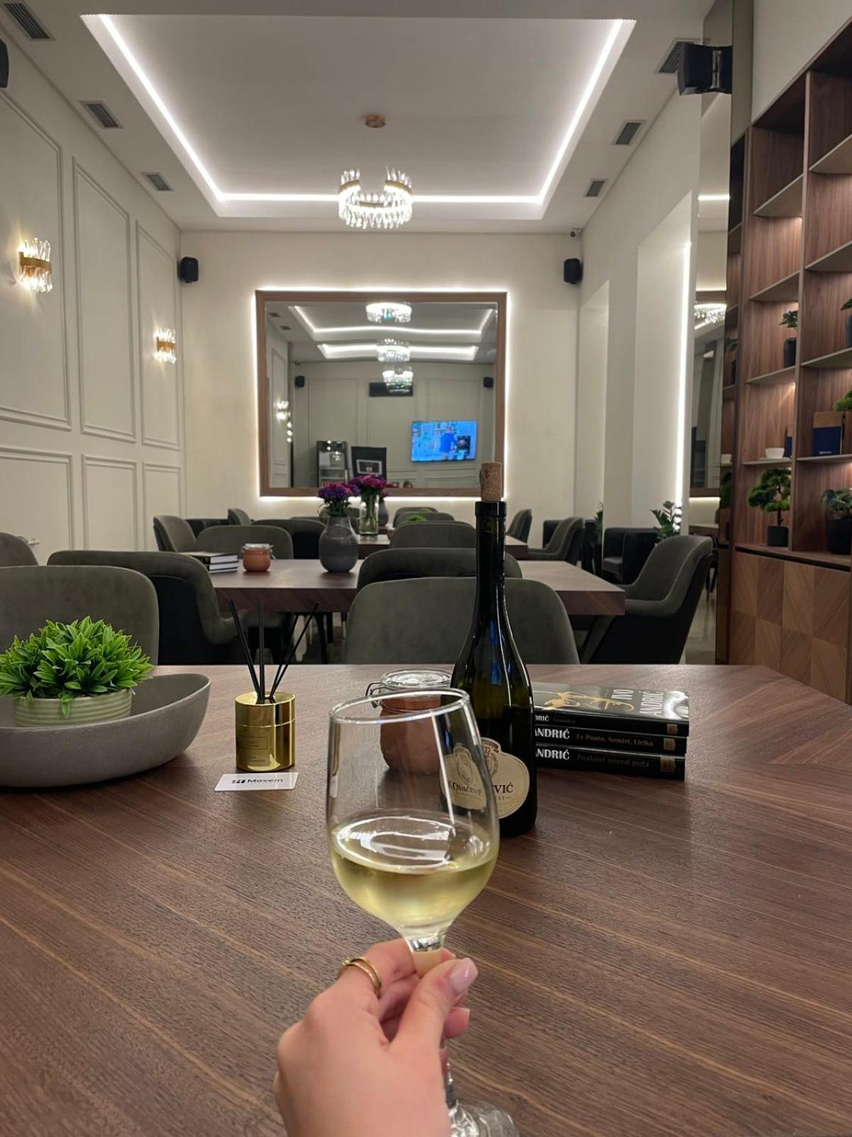 Move In Apartments Belgrado Esterno foto