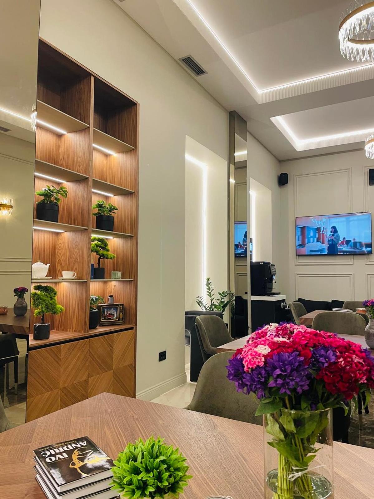 Move In Apartments Belgrado Esterno foto